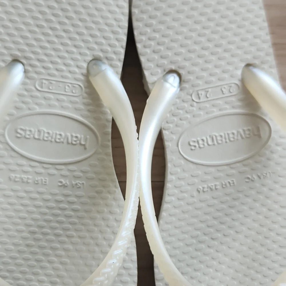 Havaianas Kids Cream Flip Flops